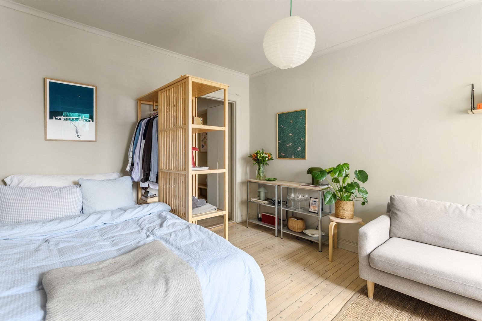 Godt utnyttet planløsning med smarte oppbevaringsmuligheter. Galleribilde