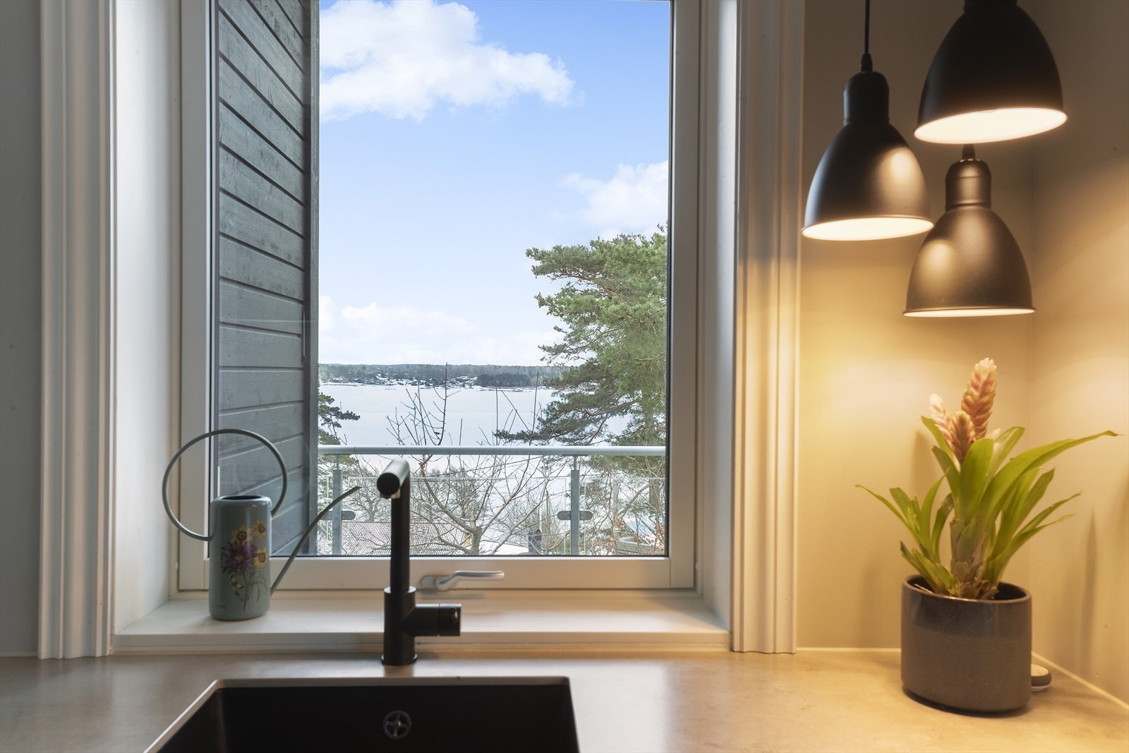 Direkte utsyn mot terrasse og Oslofjorden Galleribilde