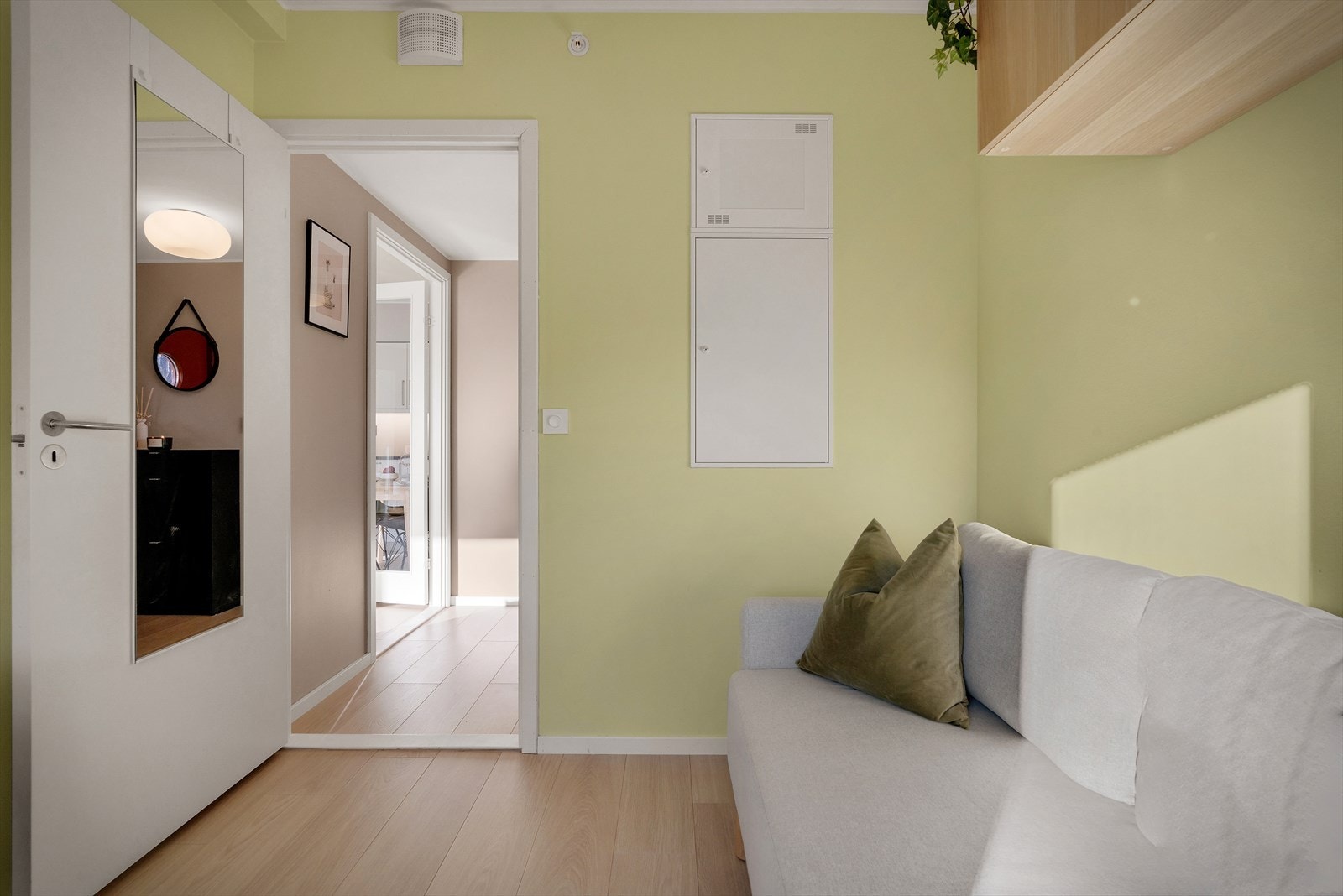 Videre fra gangen kommer du til et ekstra rom med flere bruksmuligheter. Galleribilde