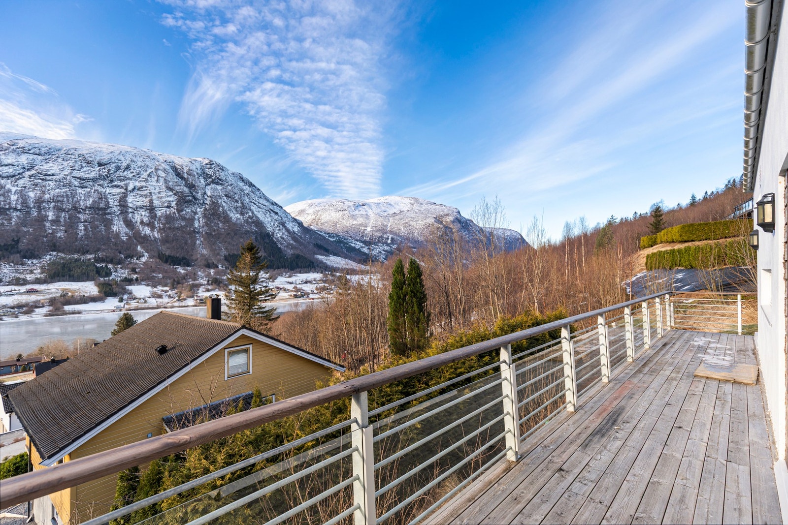 Utsikt. Galleribilde