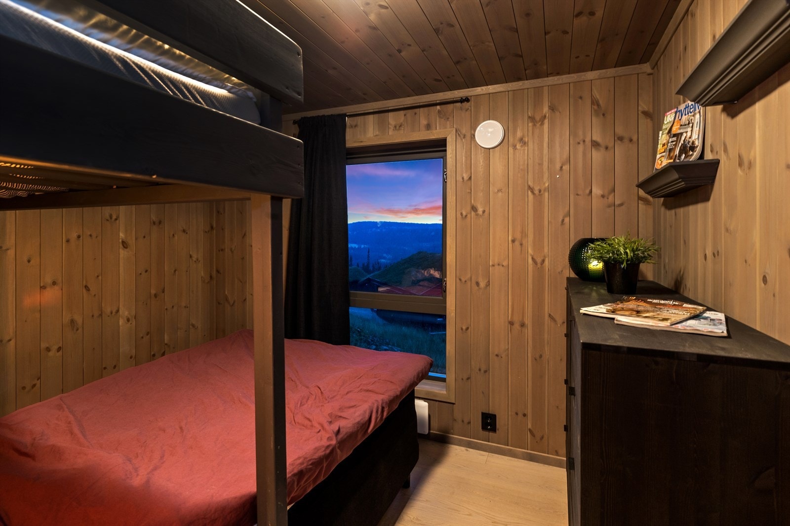 Soverom 2 er innredet med køyeseng. Galleribilde