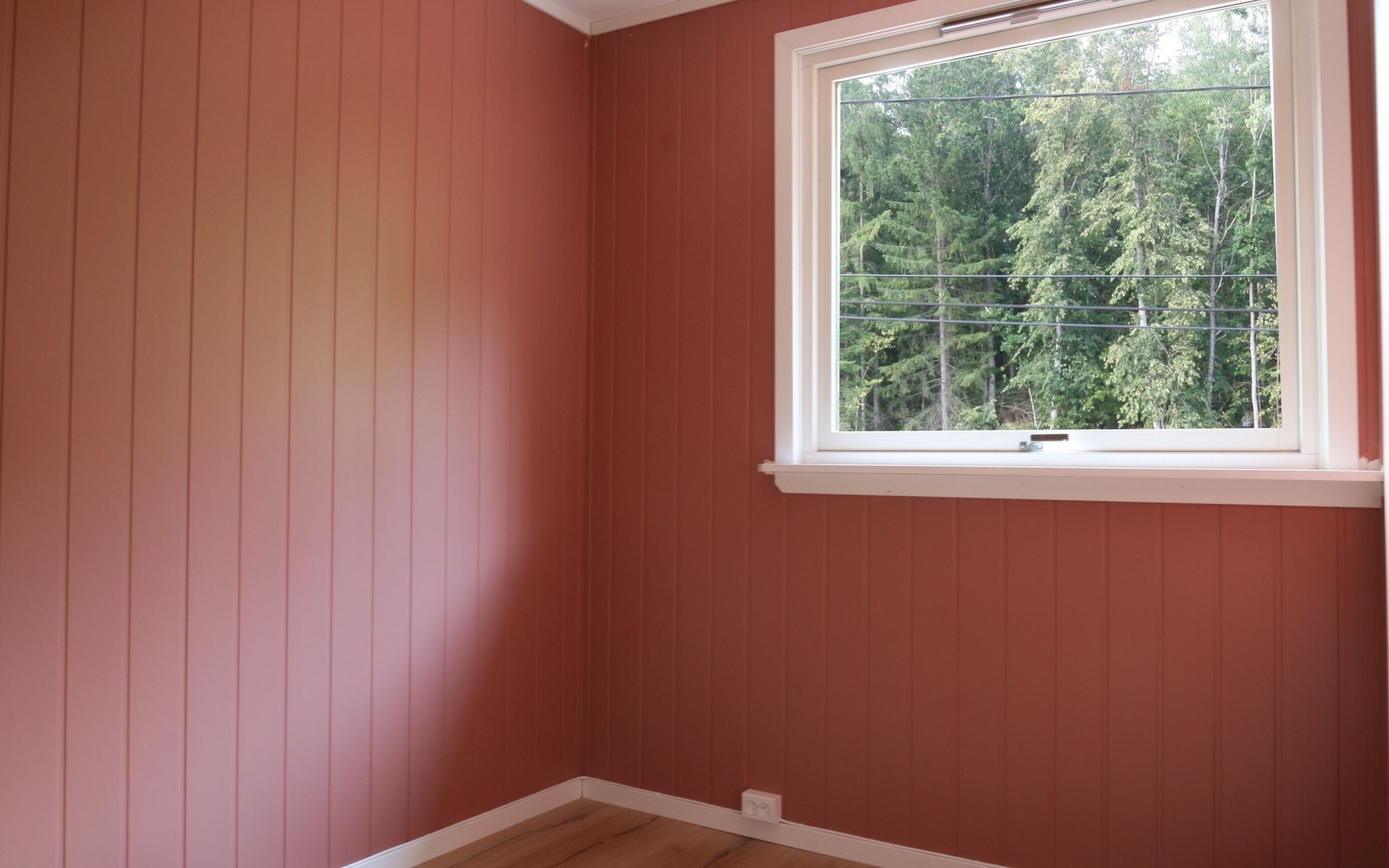 Soverom 3 har utsikt til skogen. Galleribilde