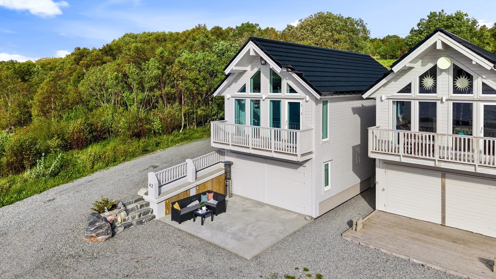 Dronebilde av fasade tatt fra syd Galleribilde