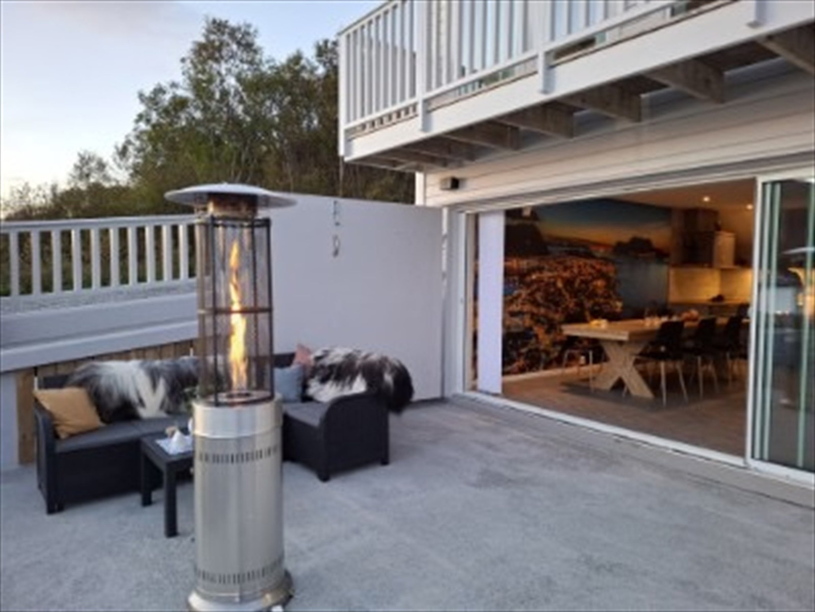 Bilde fra platting og fasade mot syd - tatt av selgr Galleribilde