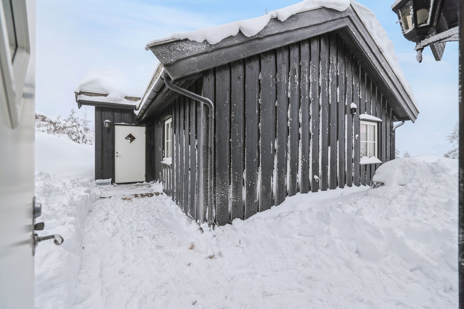 Annekset ligger praktisk til ved inngangspartiet til hovedhytta. Galleribilde