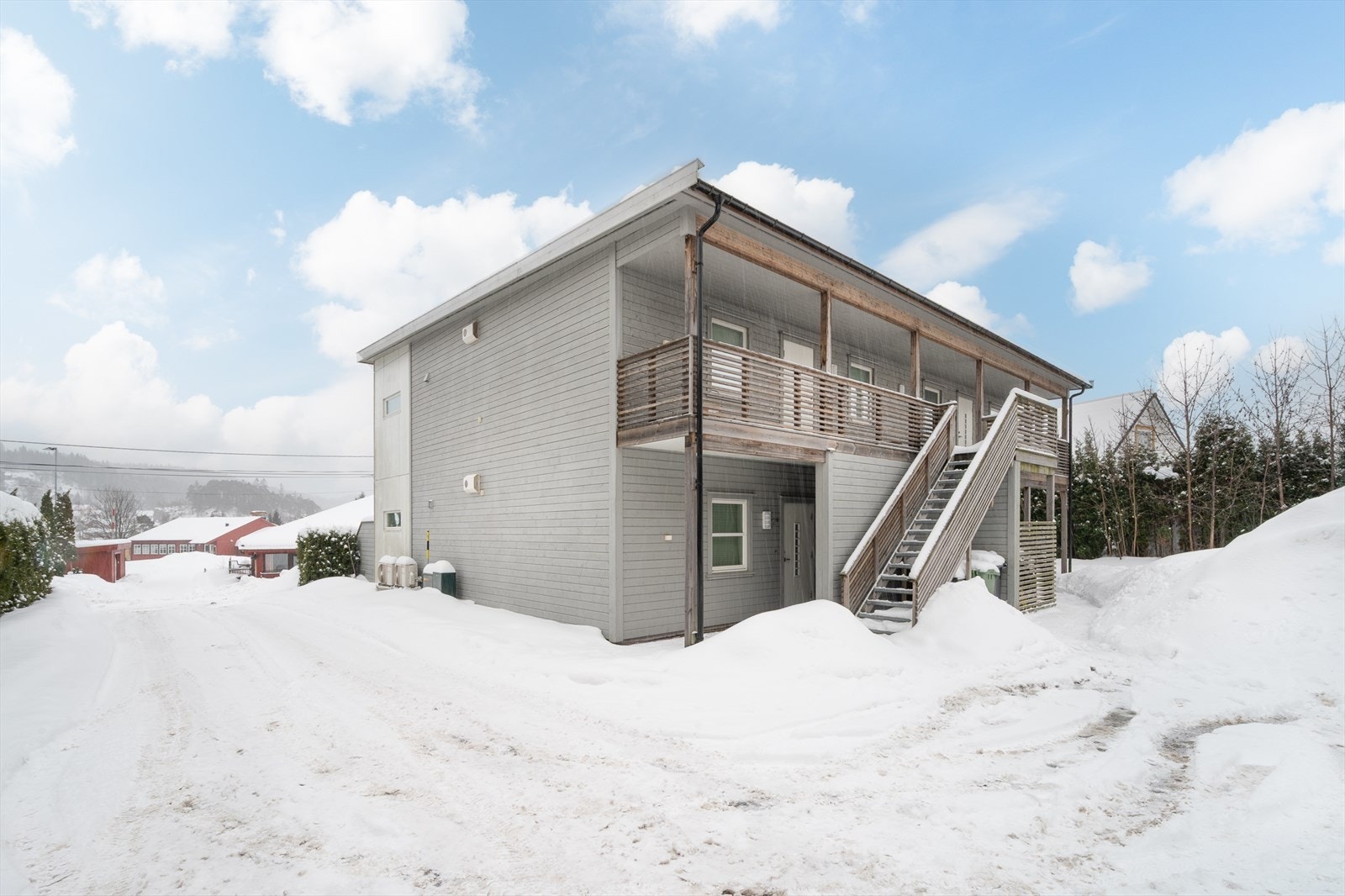 Moderne 4-mannsbolig oppført i 2014 Galleribilde