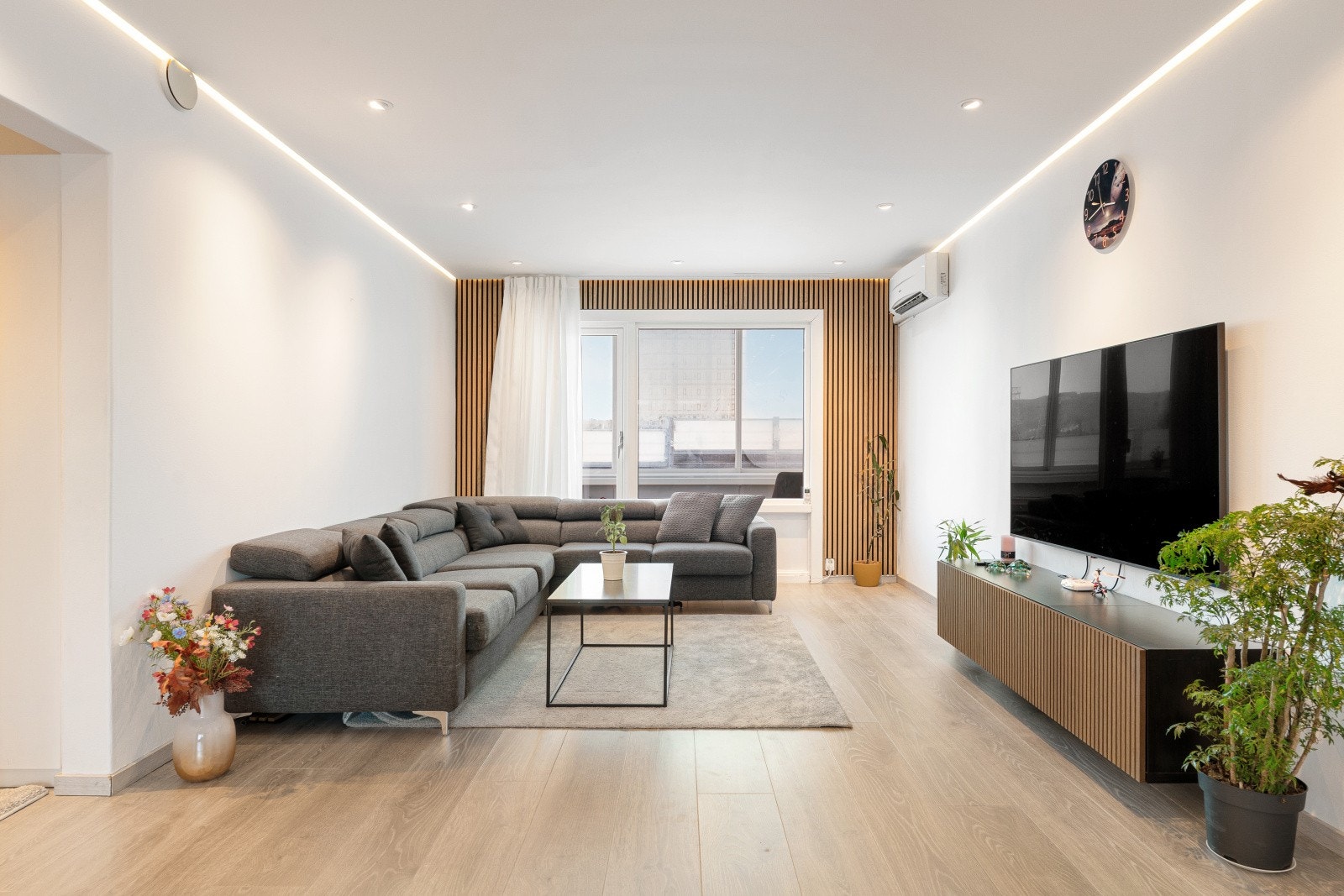 Det er installert varmepumpe som sørger for jevn og kostnadseffektiv oppvarming. Galleribilde