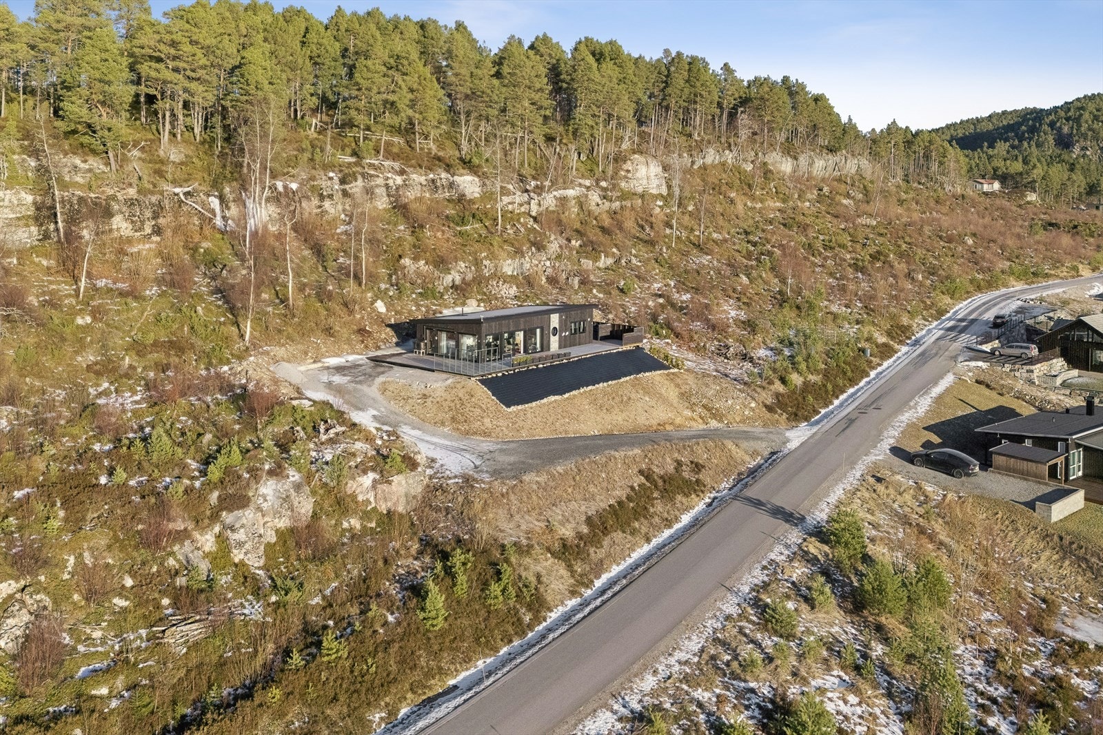 Området rundt byr på flotte turløyper og stier som egner seg godt for rekreasjon, trening og friluftsliv gjennom hele året. Galleribilde