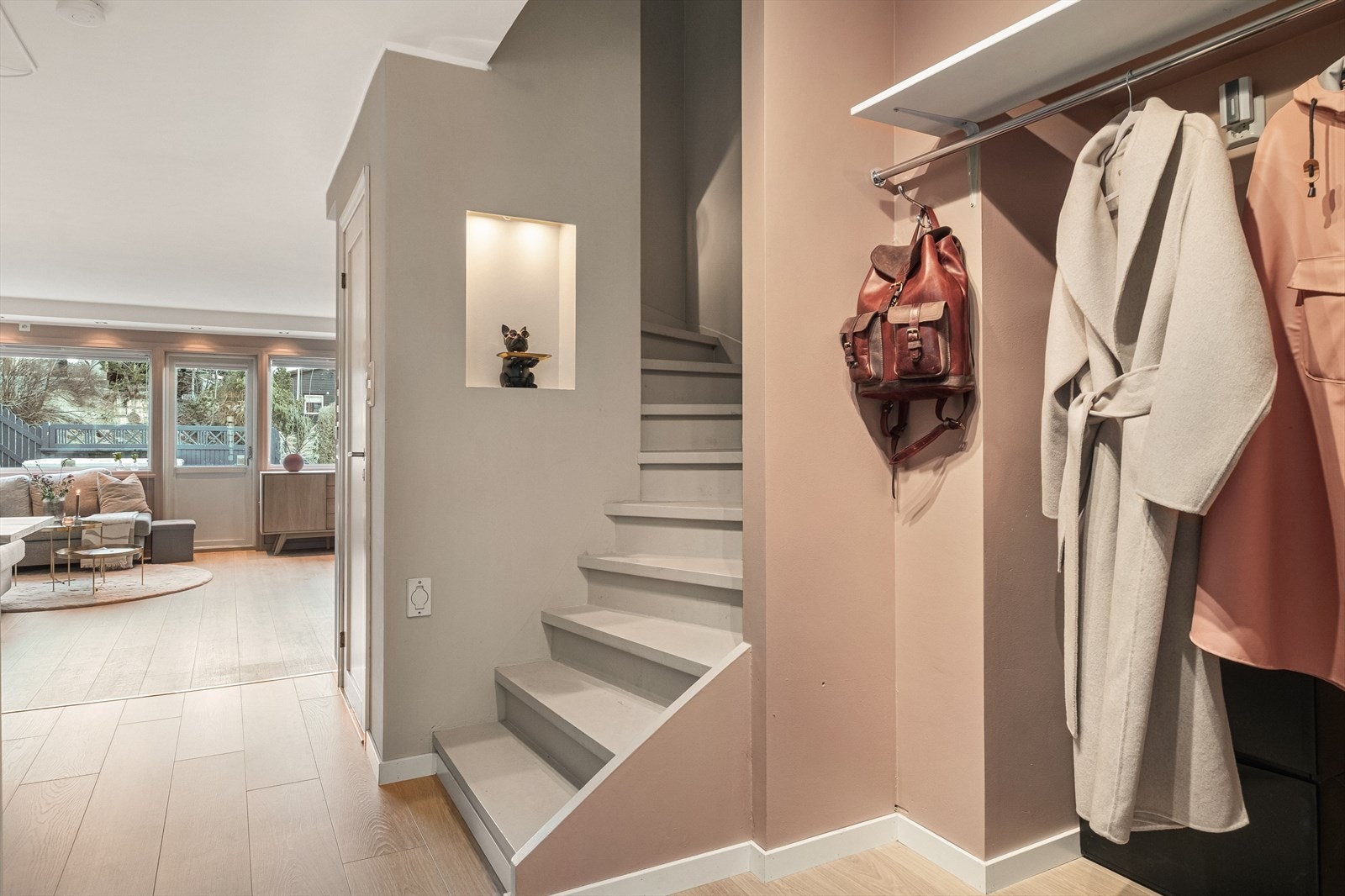 Entrè/gang
med garderobe Galleribilde