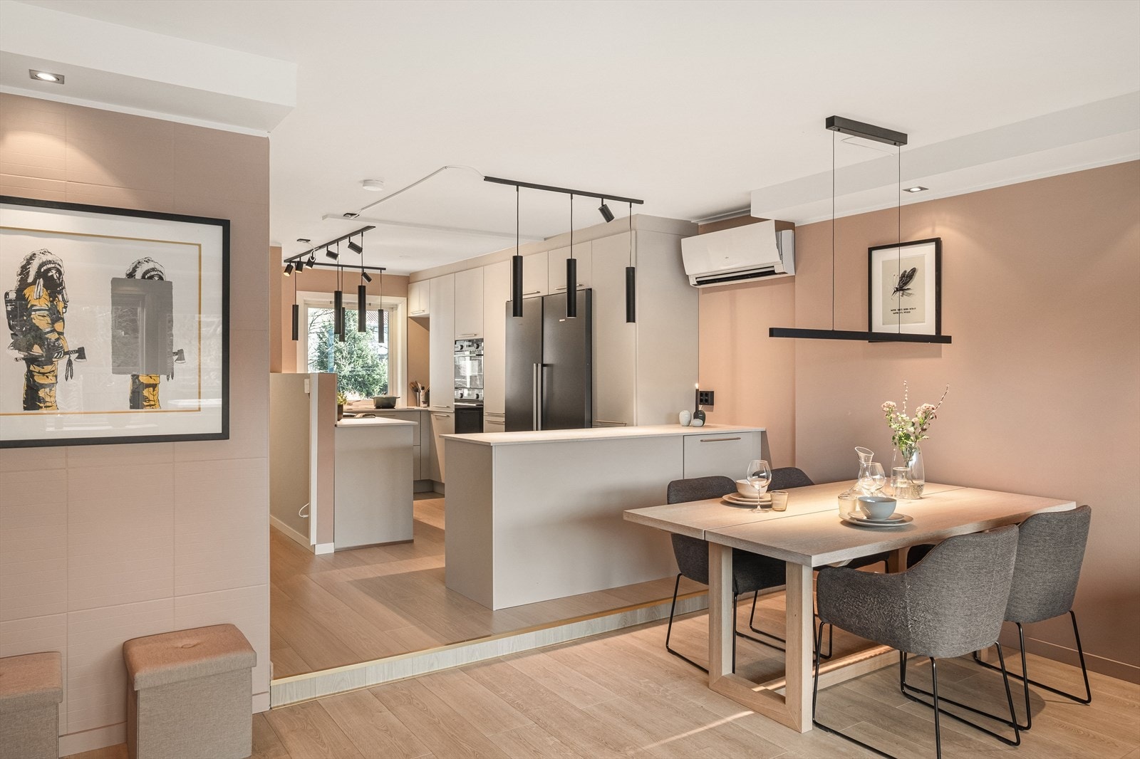 Varmepumpe og mulighet for peisovn. Galleribilde