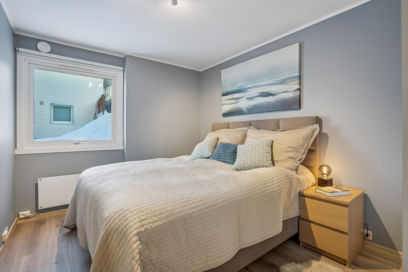 Her er det hele tre soverom. Galleribilde