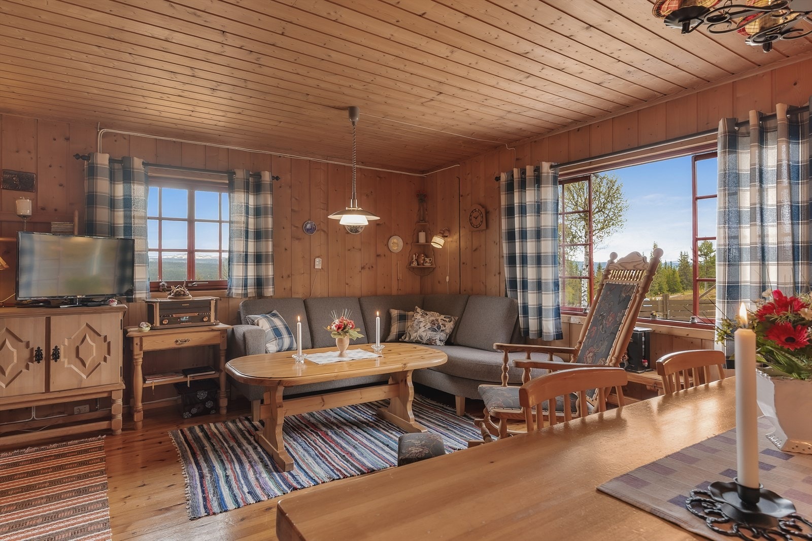 Her kan du nyte roen i en lun og trivelig sofakrok etter en dag i fjellet. Galleribilde