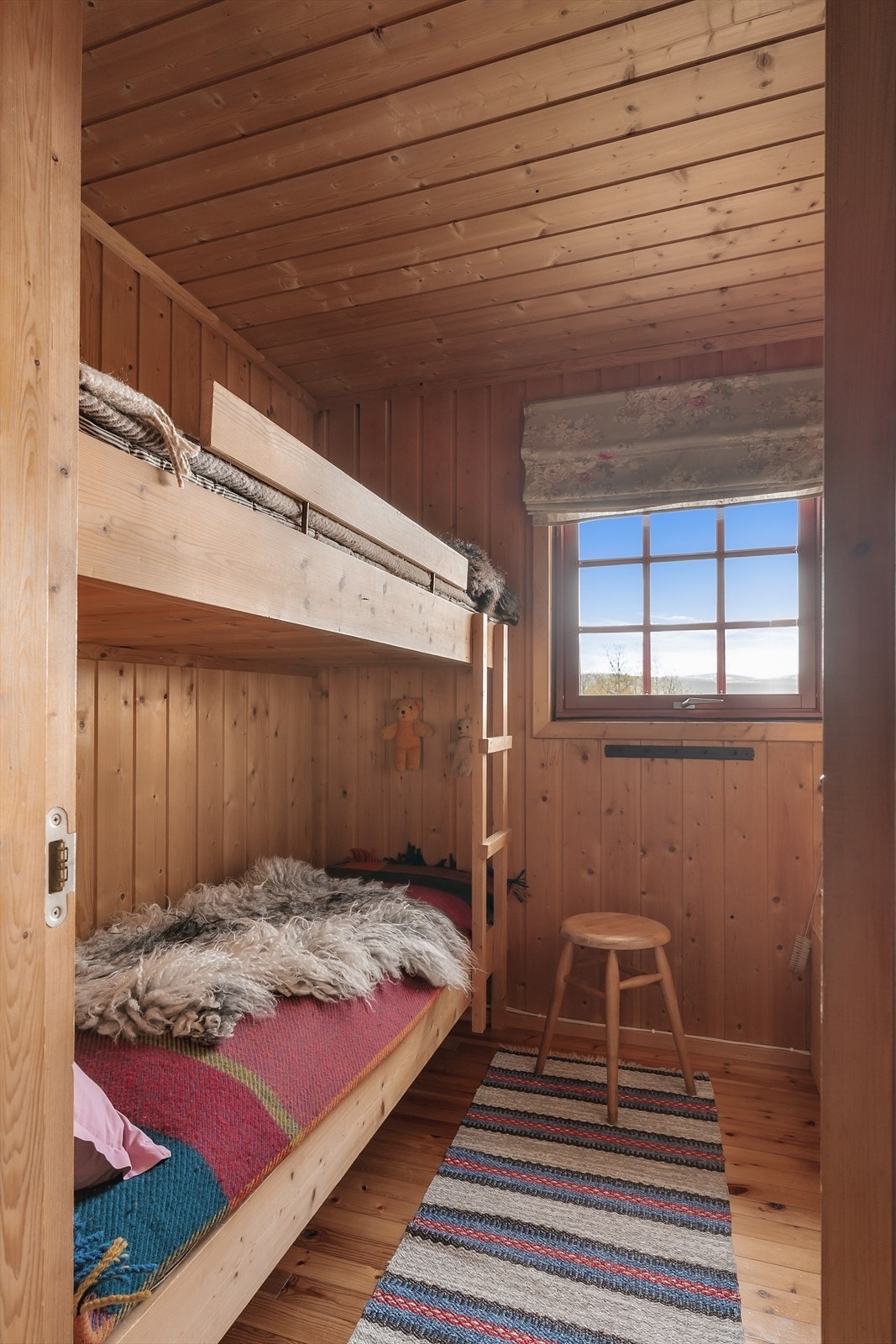 Soverom 3 har plassbygd køyeseng. Galleribilde