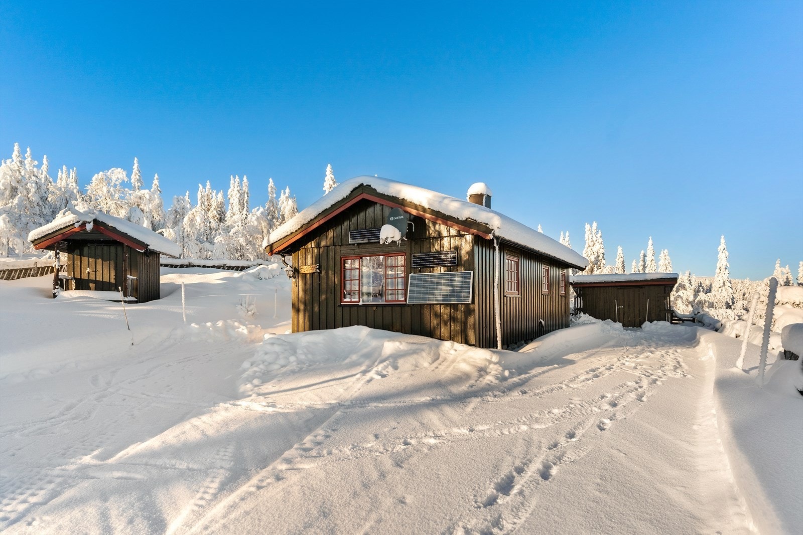 Lauvåsvegen 160 ligger i rolige omgivelser på Venabygdsfjellet, ca 875 moh. Galleribilde