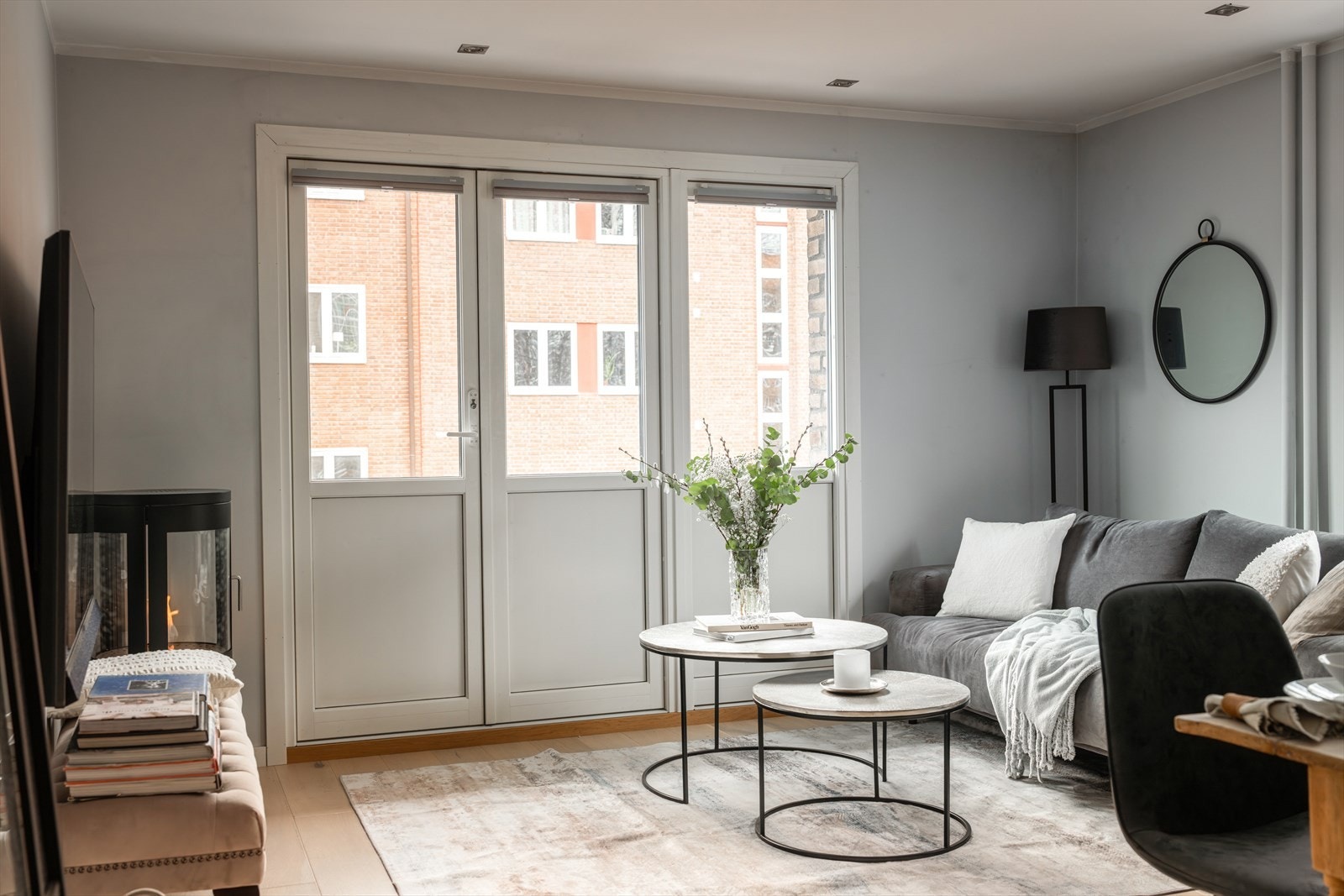 Leiligheten er malt i lekre toner og fremstår som svært delikat. Galleribilde