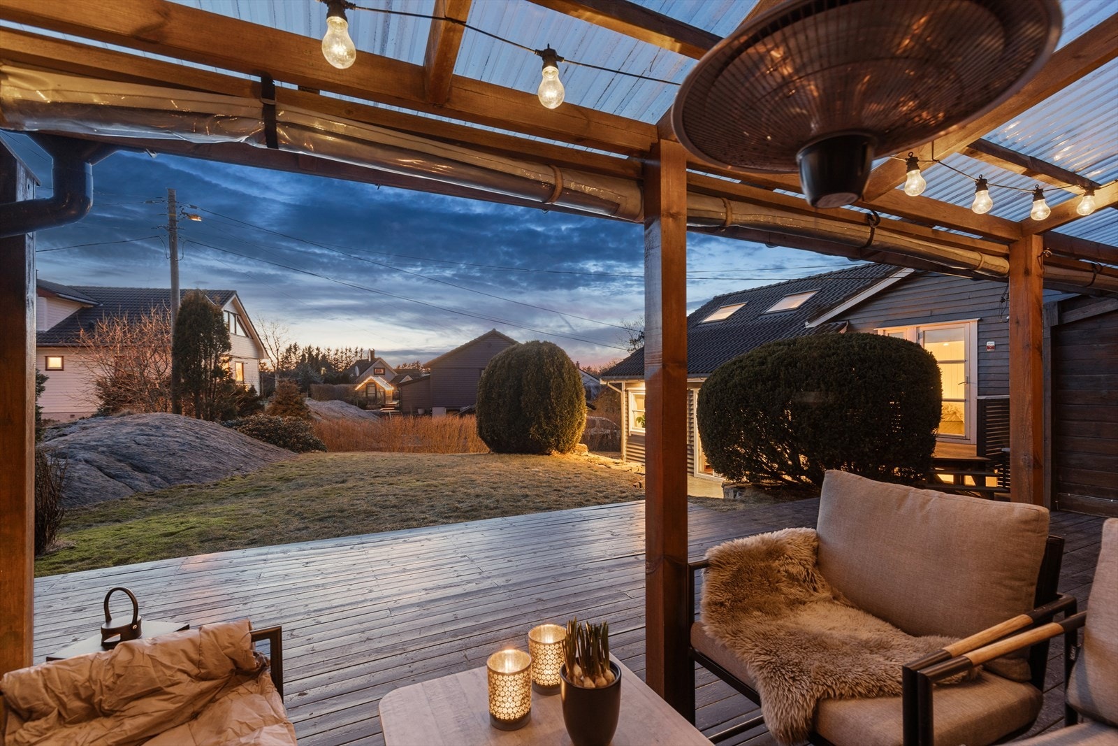 Kveldsfoto. Galleribilde