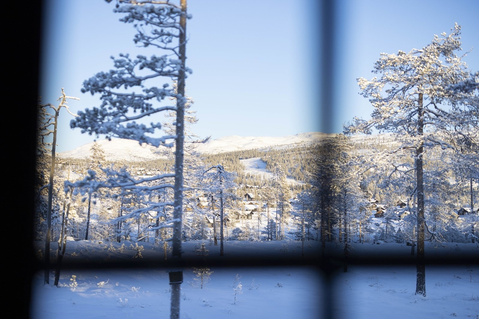 Utsikt til naturskjønne omgivelser Galleribilde
