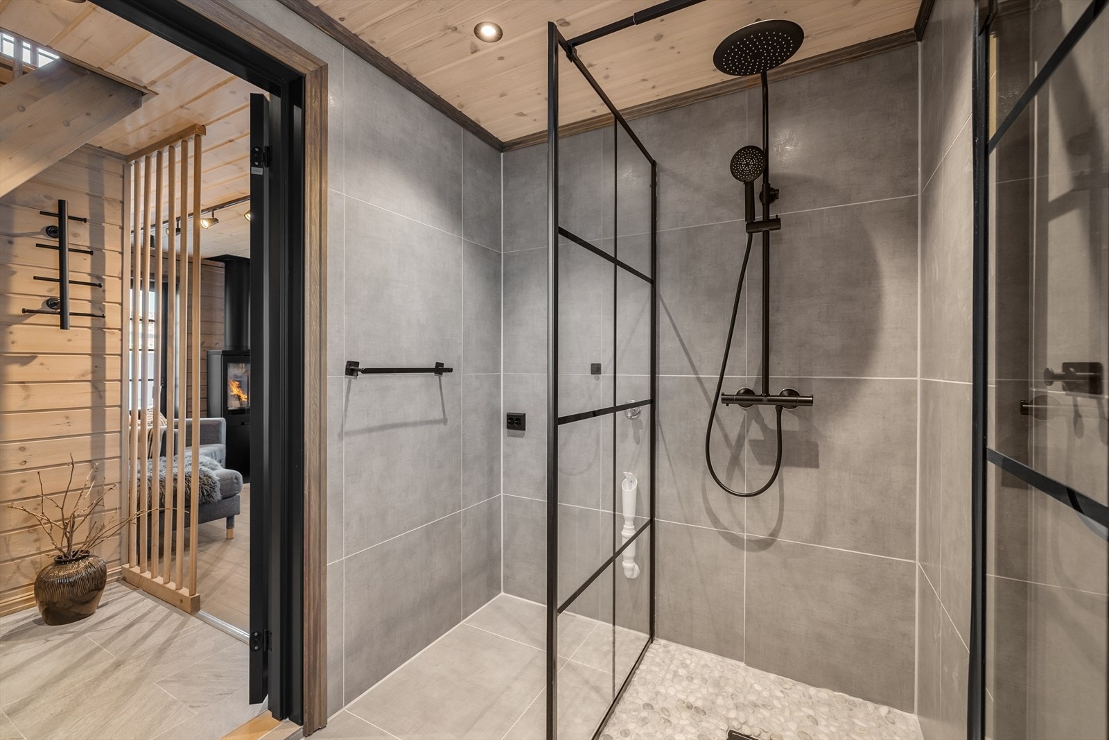 Opplegg for vaskemaskin og regnfallsdusj Galleribilde