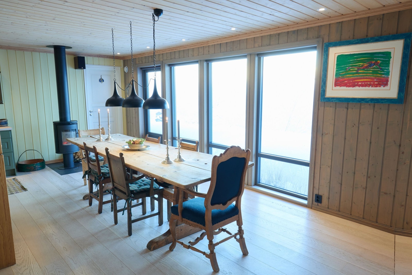 God plass for samling rundt langbordet Galleribilde