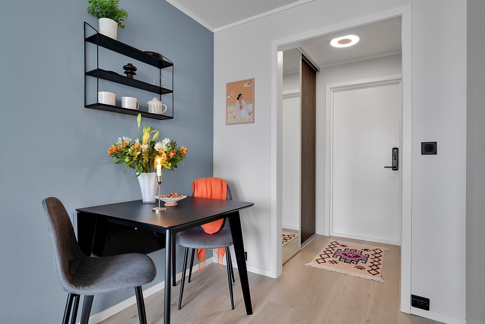 Plass til spisebord i tilknytning til kjøkkenet Galleribilde