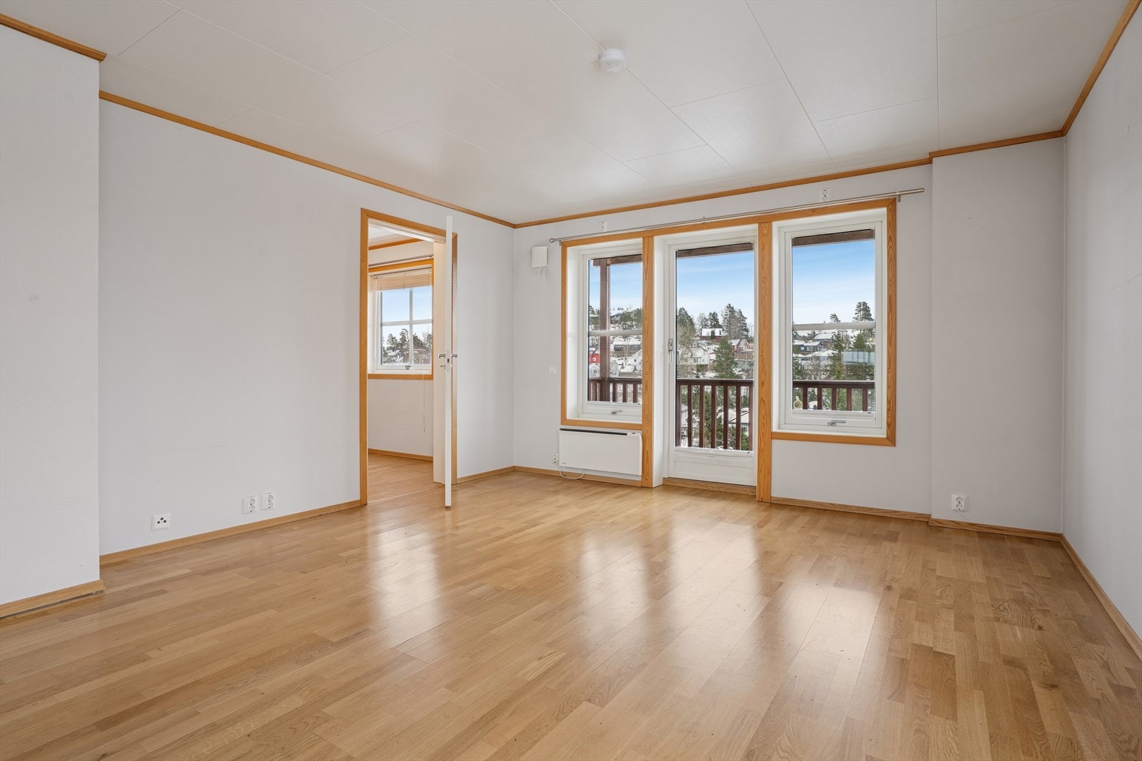 Fra stuen har du adgang til soverommet. Galleribilde