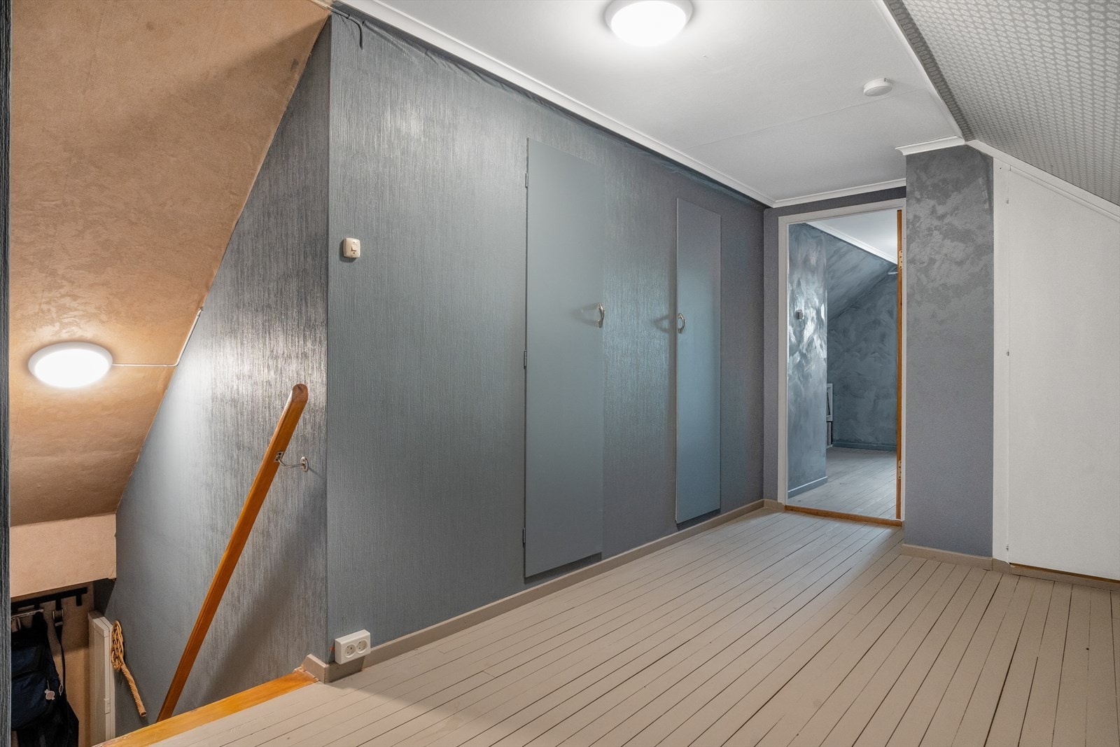 Gang loftsetasje Galleribilde