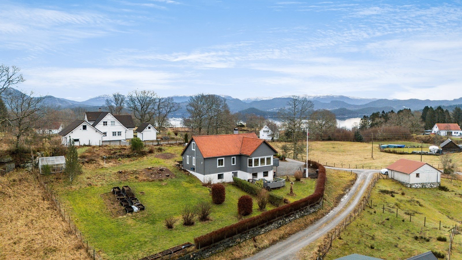 Velkommen til Eikelandsvegen 12 - Foto: Mari Staveland Galleribilde