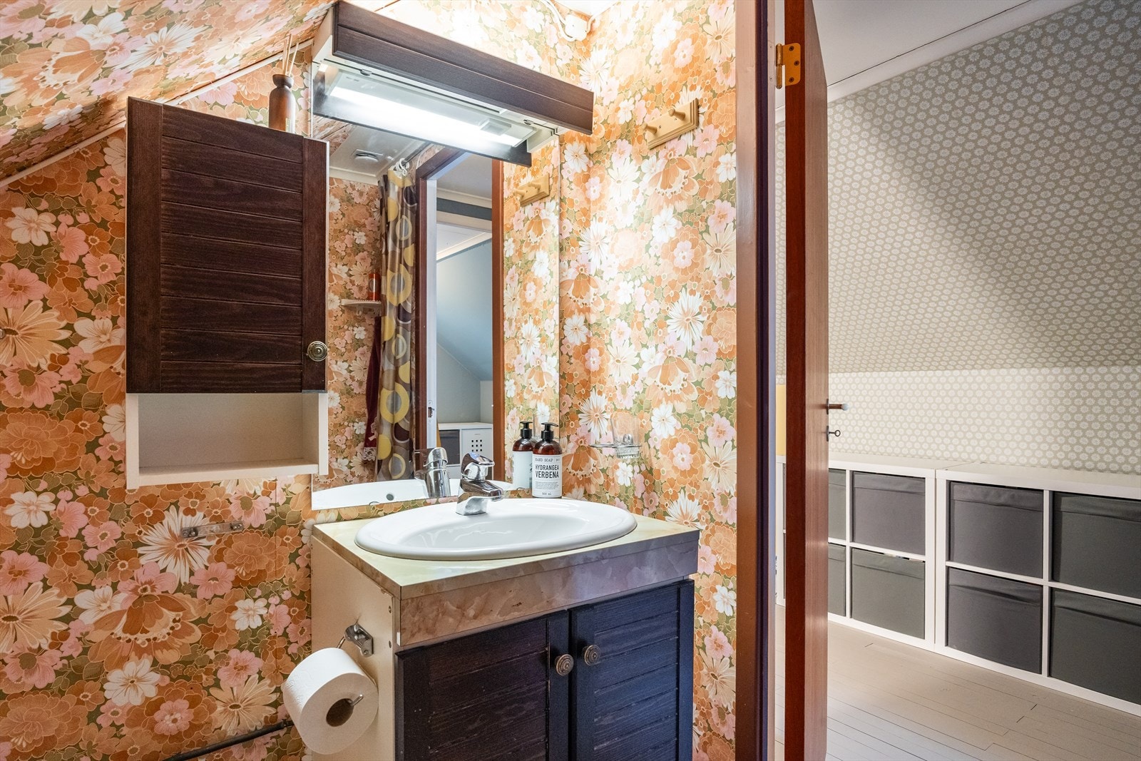 Bad loftsetasje Galleribilde