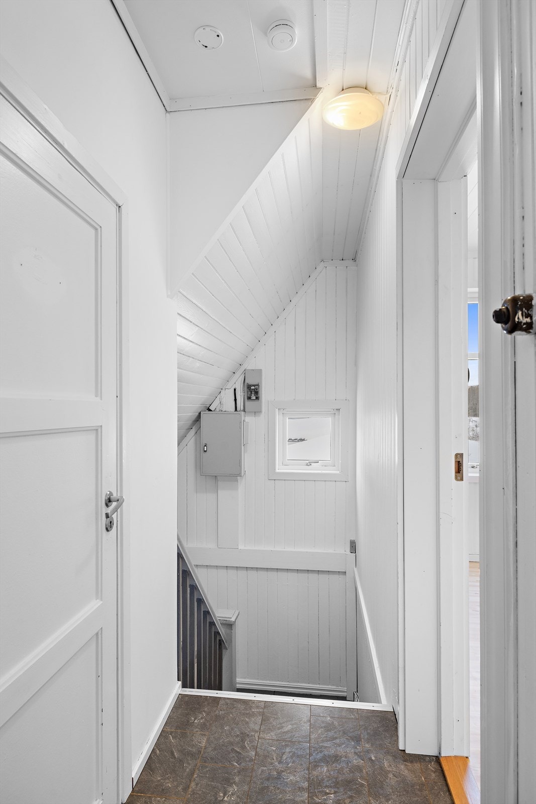 Trapperommet fortsetter opp til soveromsavdelingen i andre etasje. Galleribilde