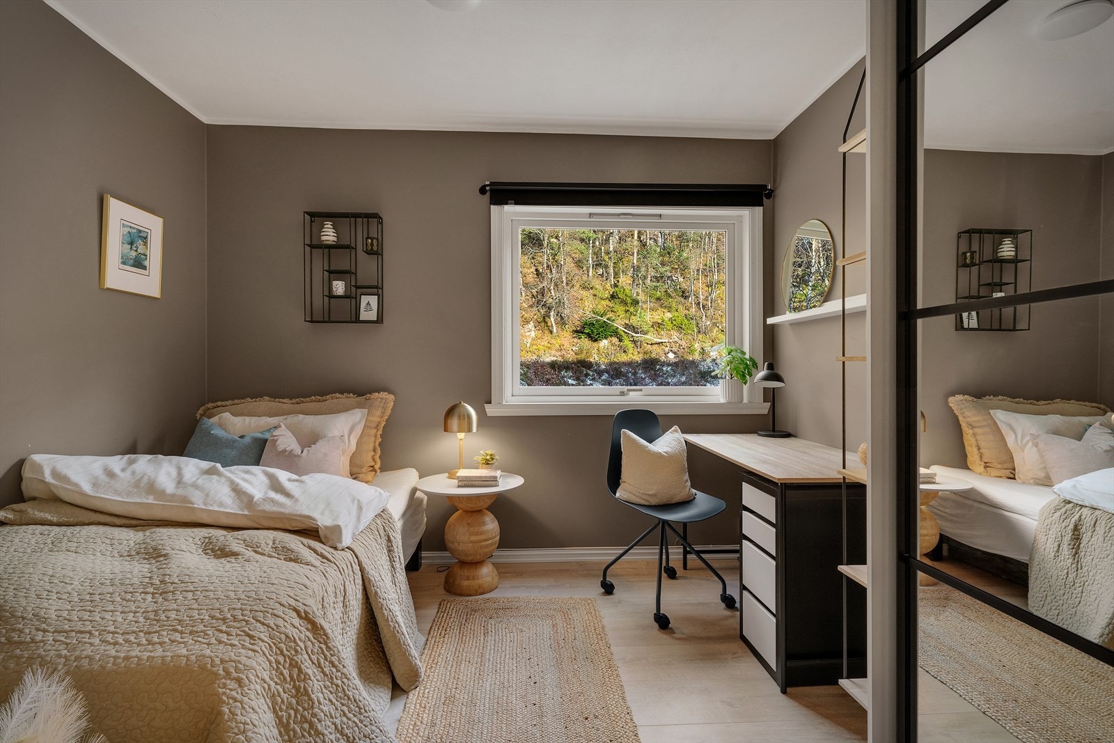 - Soverom 2 er også av god størrelse - Galleribilde