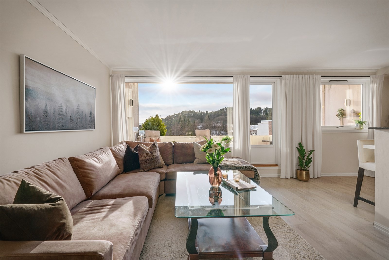 - Nordvik Bolig v/Nirujan K Nathan har gleden av å presentere Barliveien 32! Bildene er tatt av Inge Jørpeland i Imotiv - Galleribilde