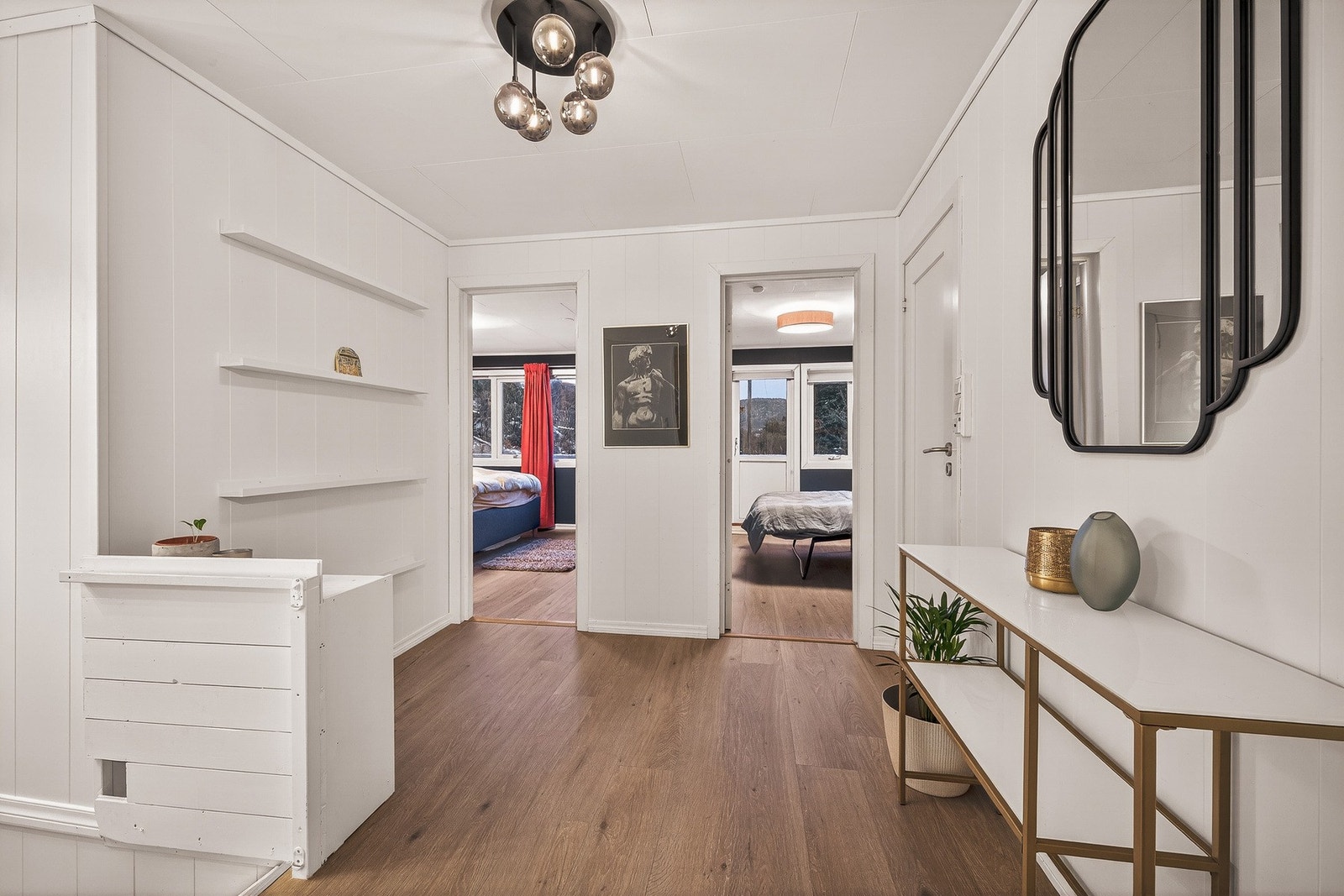 I overetasjen er alle innertak byttet i 2025. Galleribilde