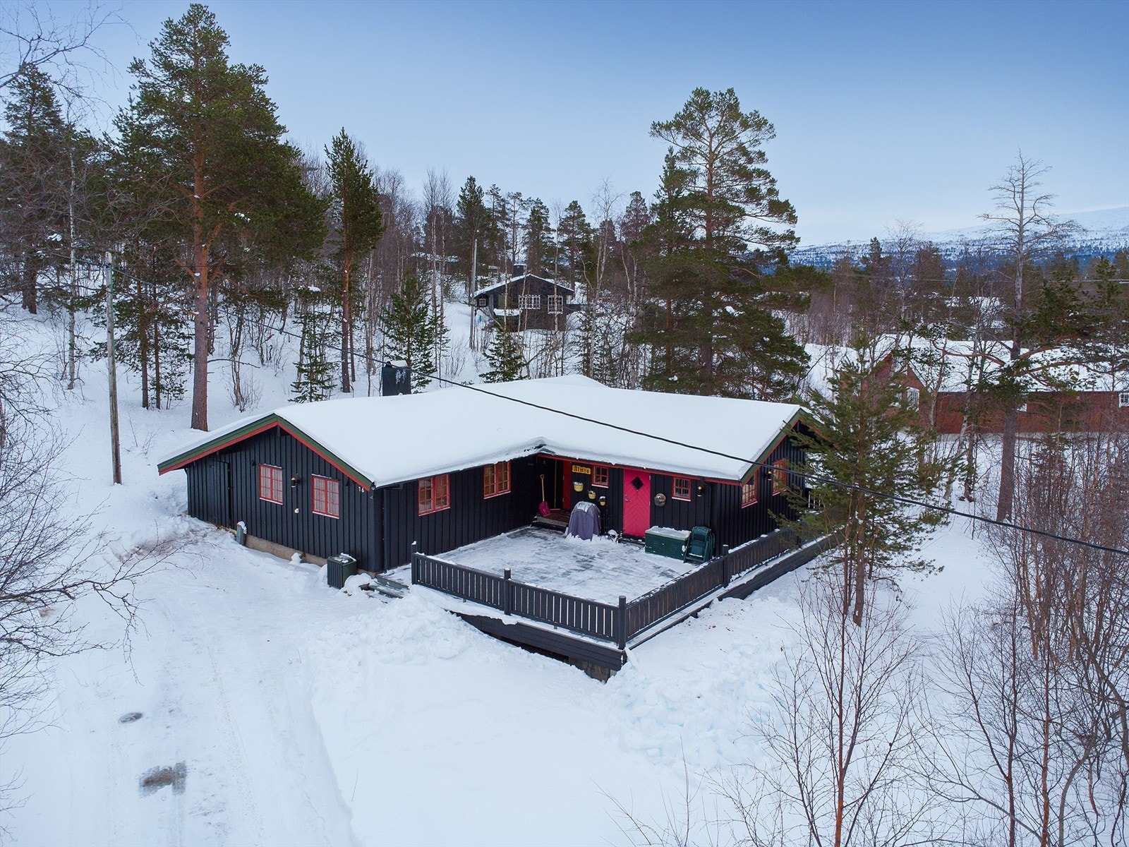 Velkommen til Fossfeltvegen 16 på Bjorli presentert av Eiendomsmegler/Partner Harald Osdal Galleribilde