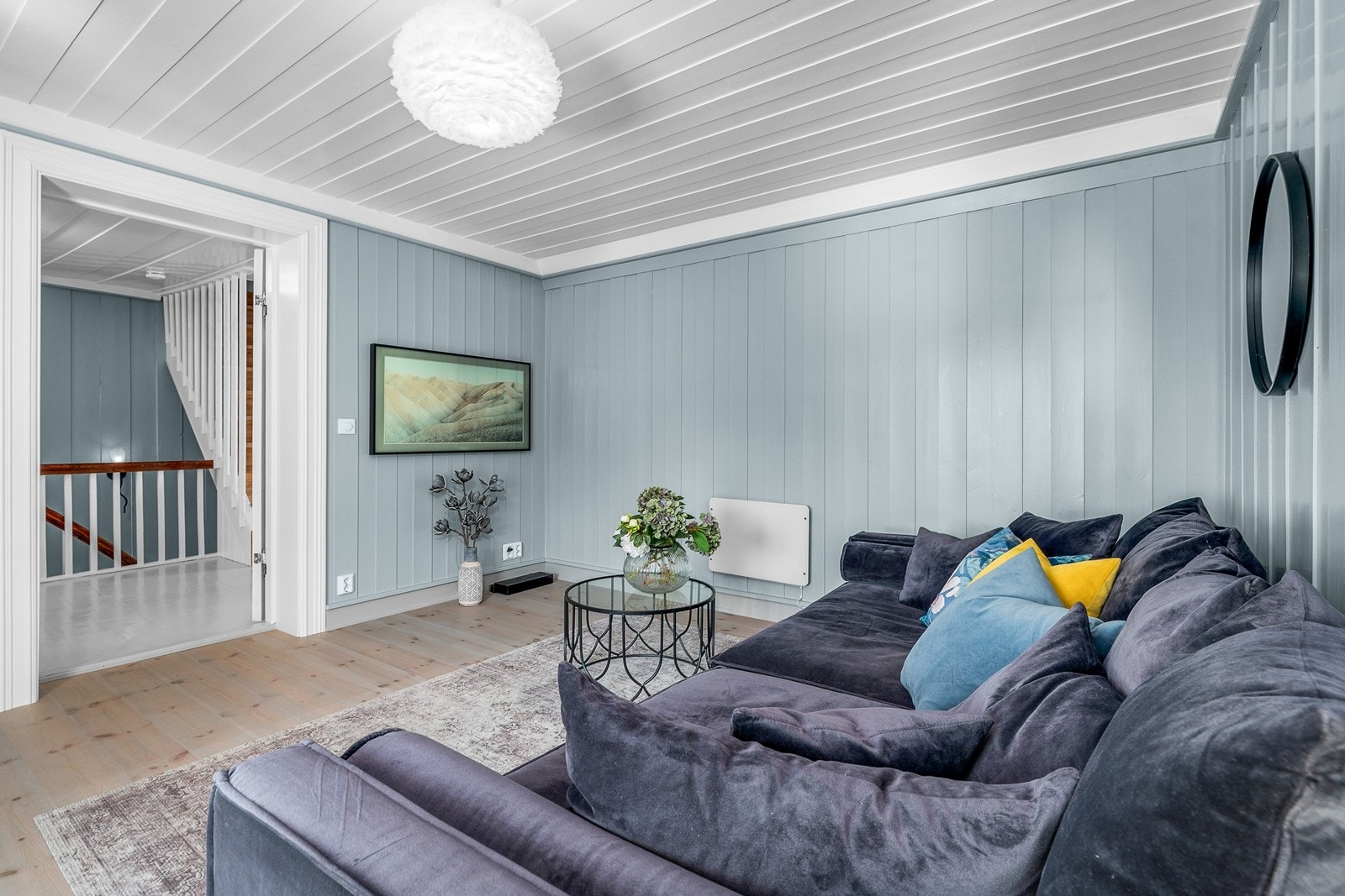 Tv-stue i andre etasje Galleribilde