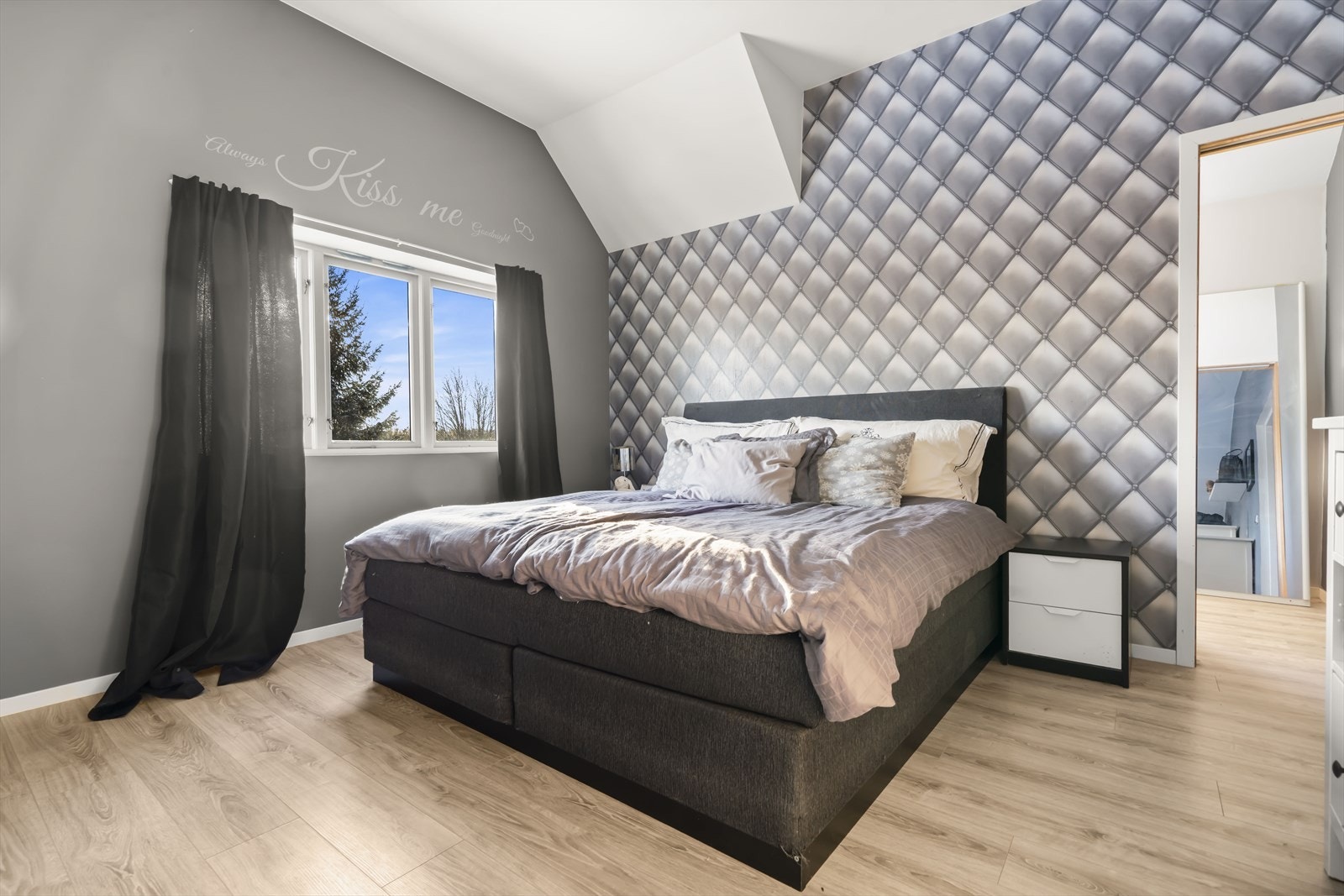 Hovedsoverom i andre etasje. Galleribilde