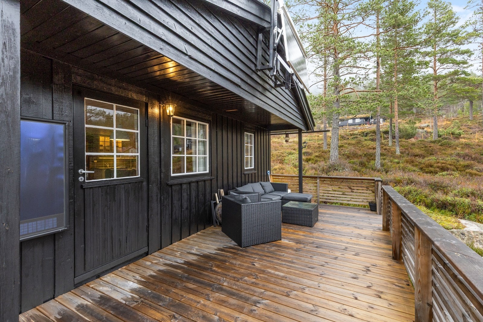 Det er utgang fra stue til terrasse Galleribilde