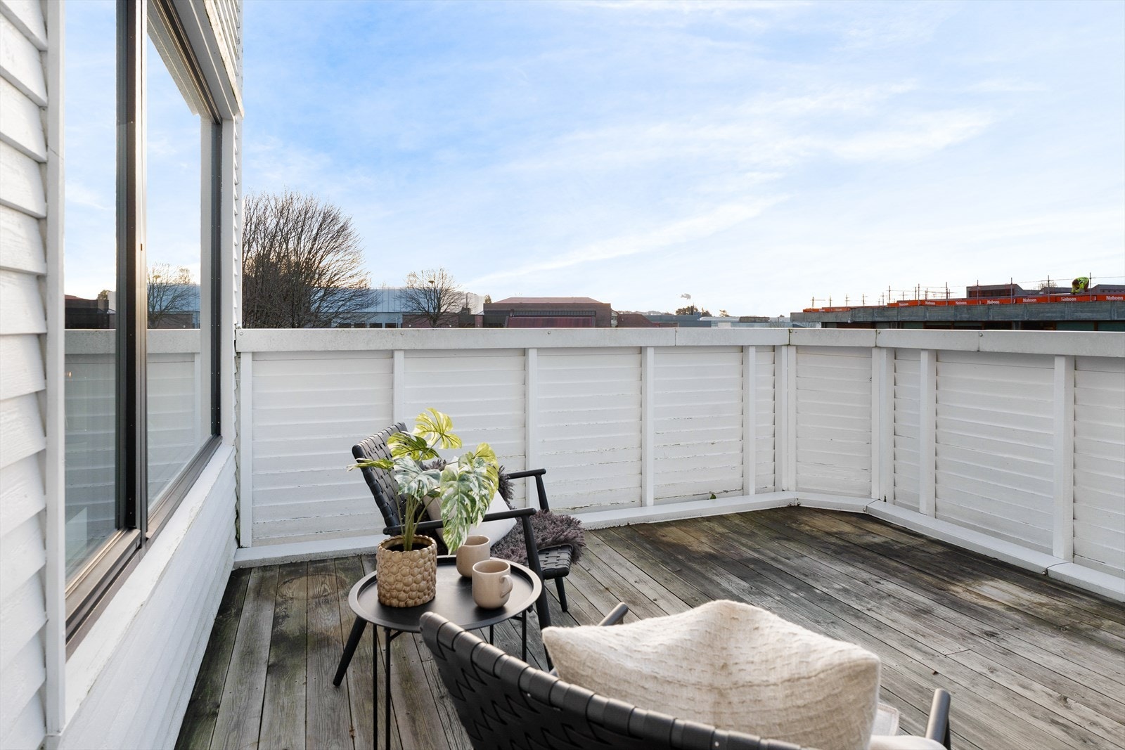 Terrassen er solvendt. Galleribilde