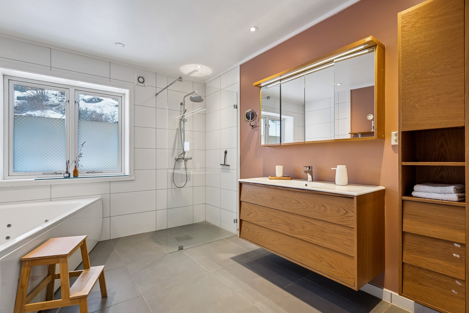 Stort bad med god planløsning. Galleribilde