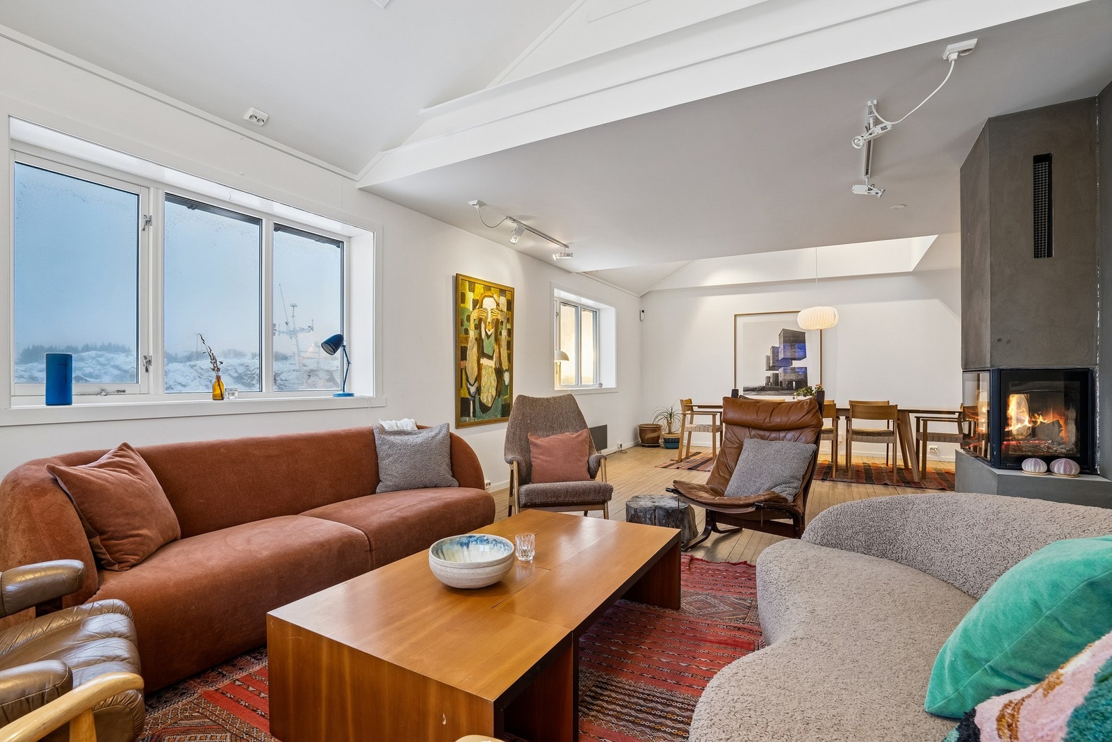 Innbydende med gjennomgående planløsning og god oversikt. Galleribilde