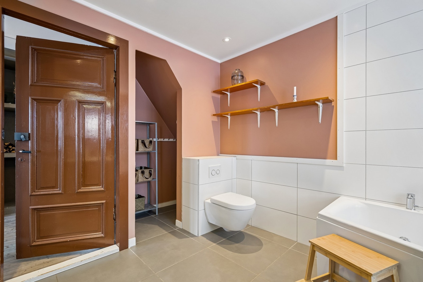 Varmekabler i gulv. Galleribilde