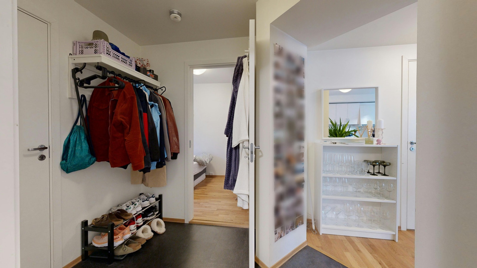 Inngangsparti på 4 kvm Galleribilde