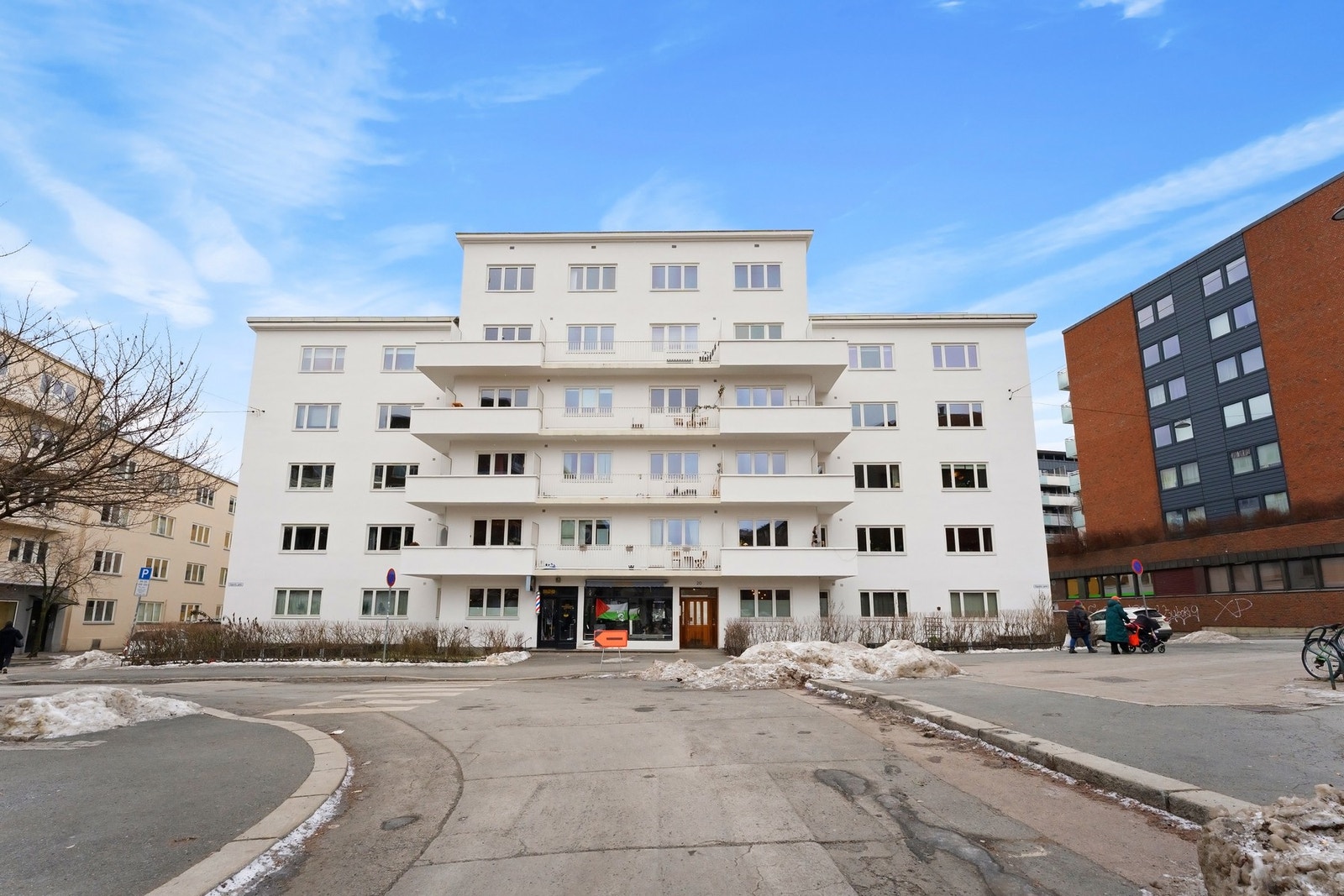 Aksjelagets fasade ble rehabilitert i 2022/2023. Galleribilde