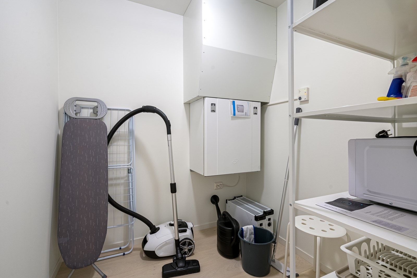 Bod for ekstra oppbevaring. Galleribilde