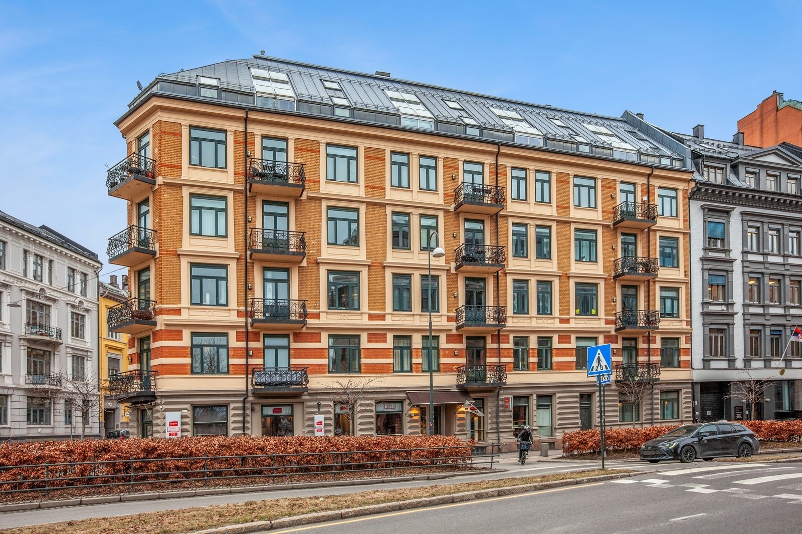 Sentral og attraktiv beliggenhet nederst i Vika, rett ved Tjuvholmen. Galleribilde