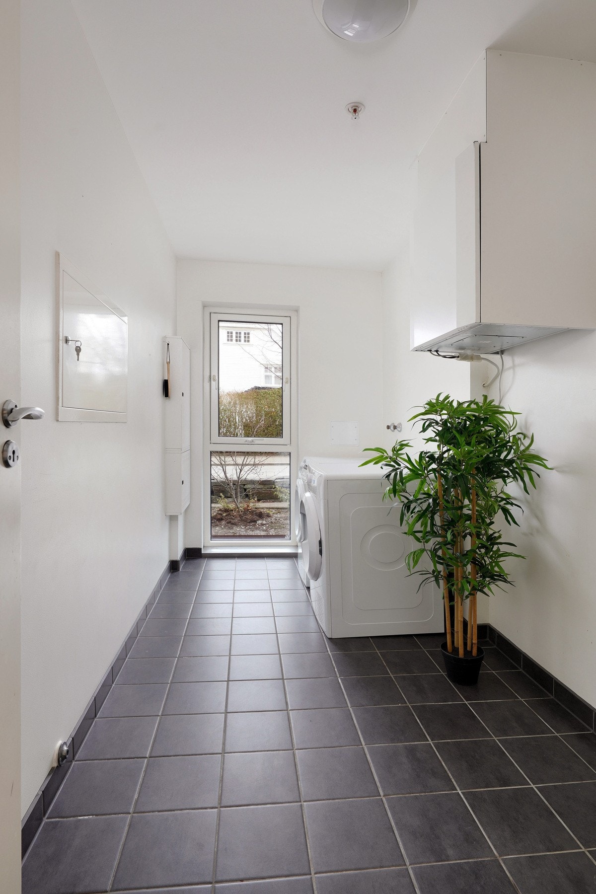 Separat vaskerom/bod på ca. 5 m2. Galleribilde