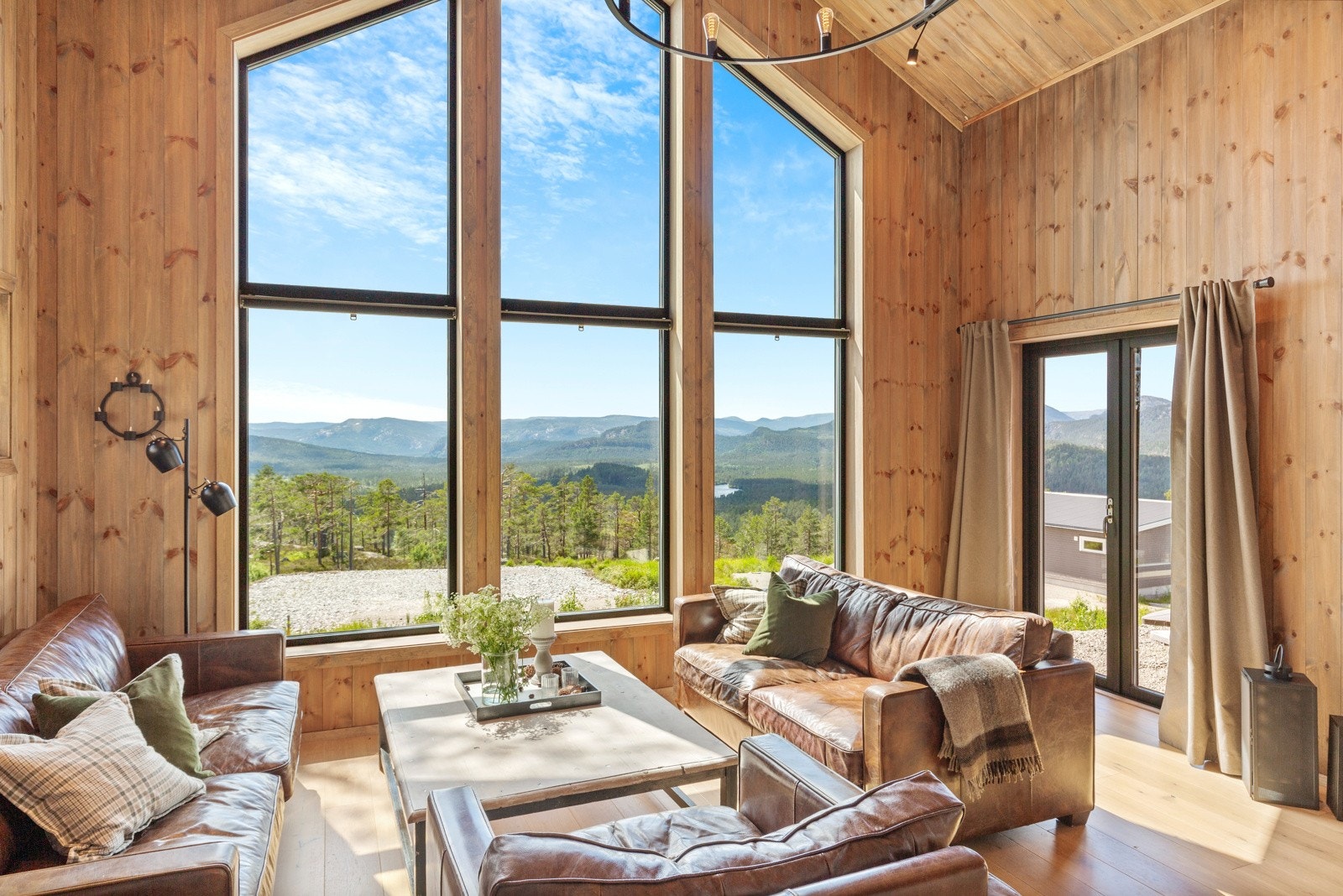 Meglerhuset Telemark har gleden av å presentere Utsjå 139! Galleribilde