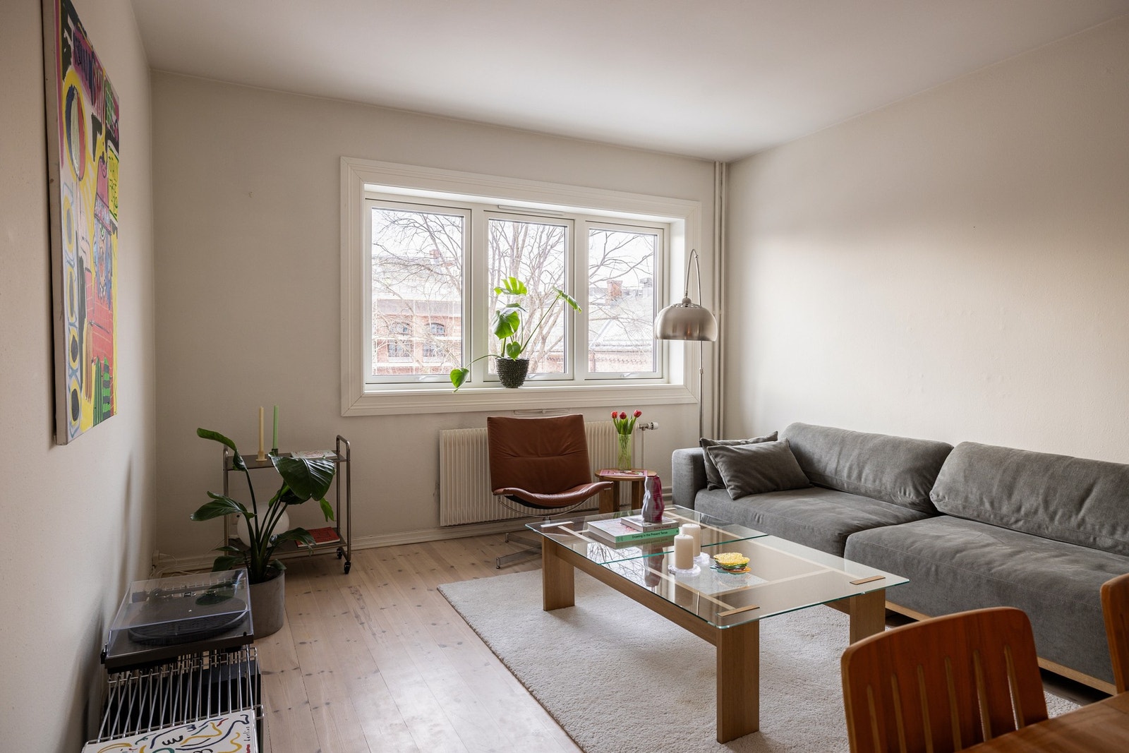 Alle vinduer ble skiftet i regi av gården i 2025. Galleribilde