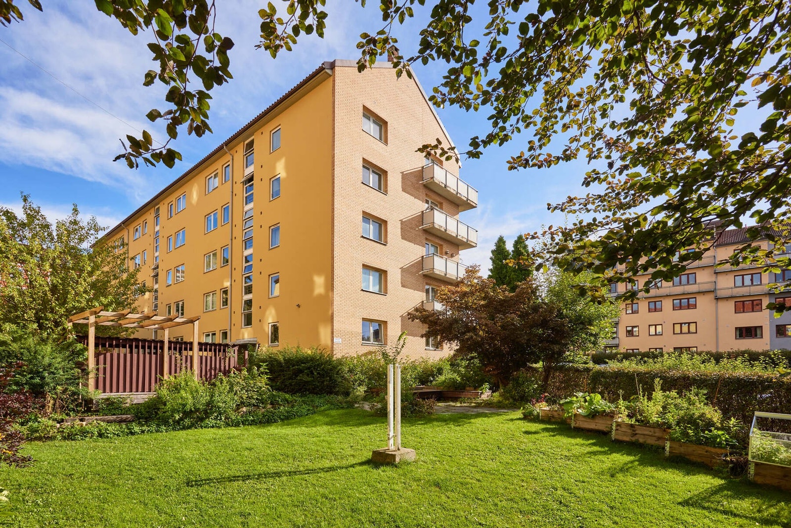 Uteområde. Galleribilde