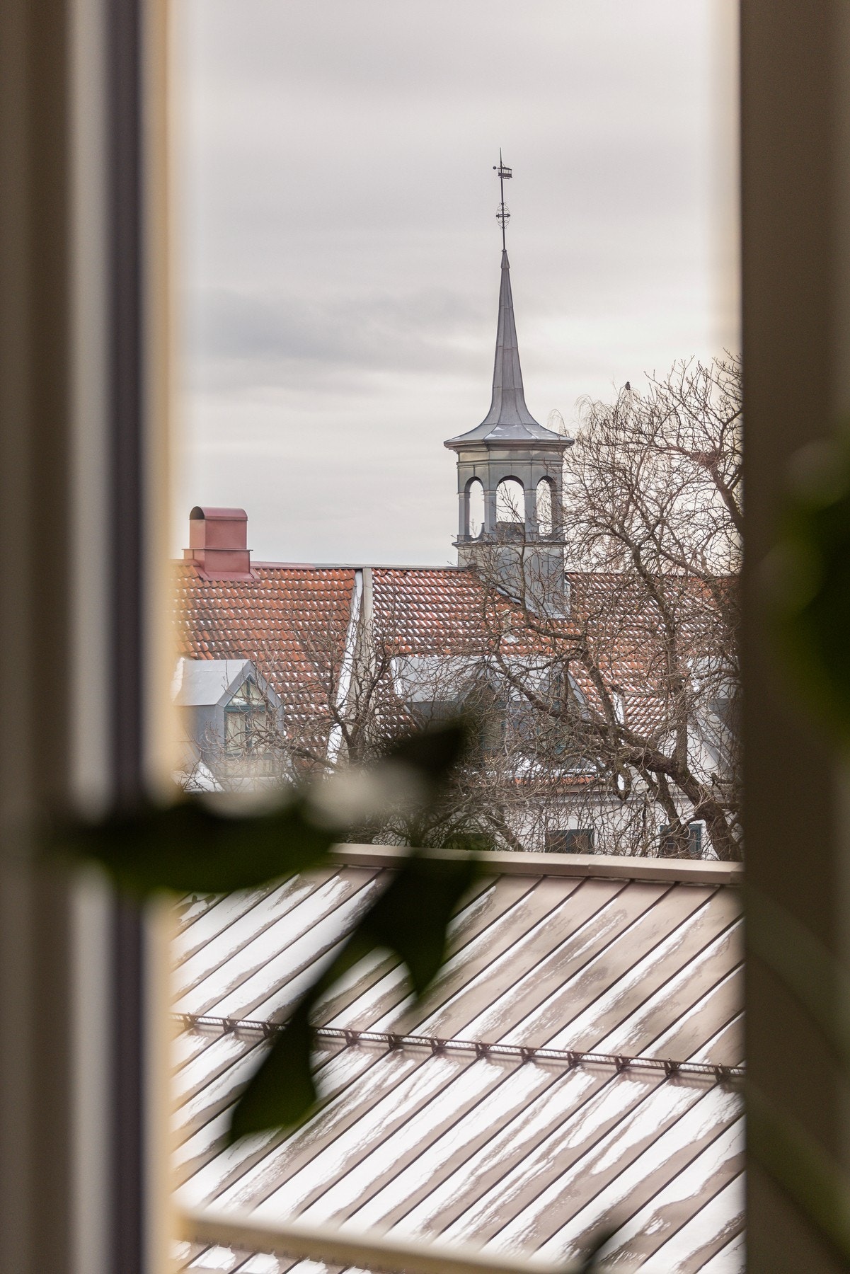 Fra stuen er det hyggelig utsyn mot vakre Krystallpallasset. Galleribilde