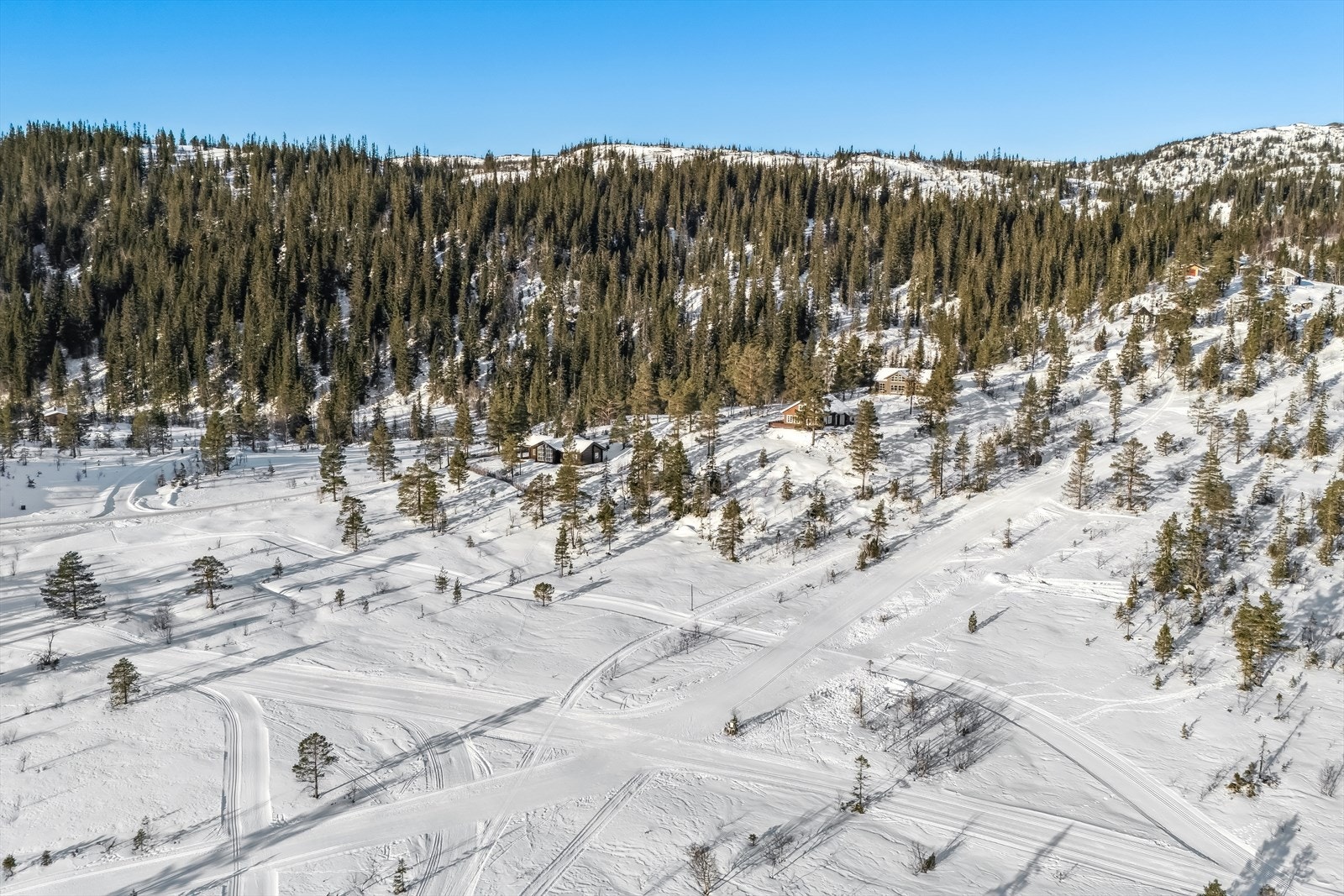 Kun 35 minutter fra Stjørdal og 1 time fra Trondheim er hytta lett tilgjengelig Galleribilde